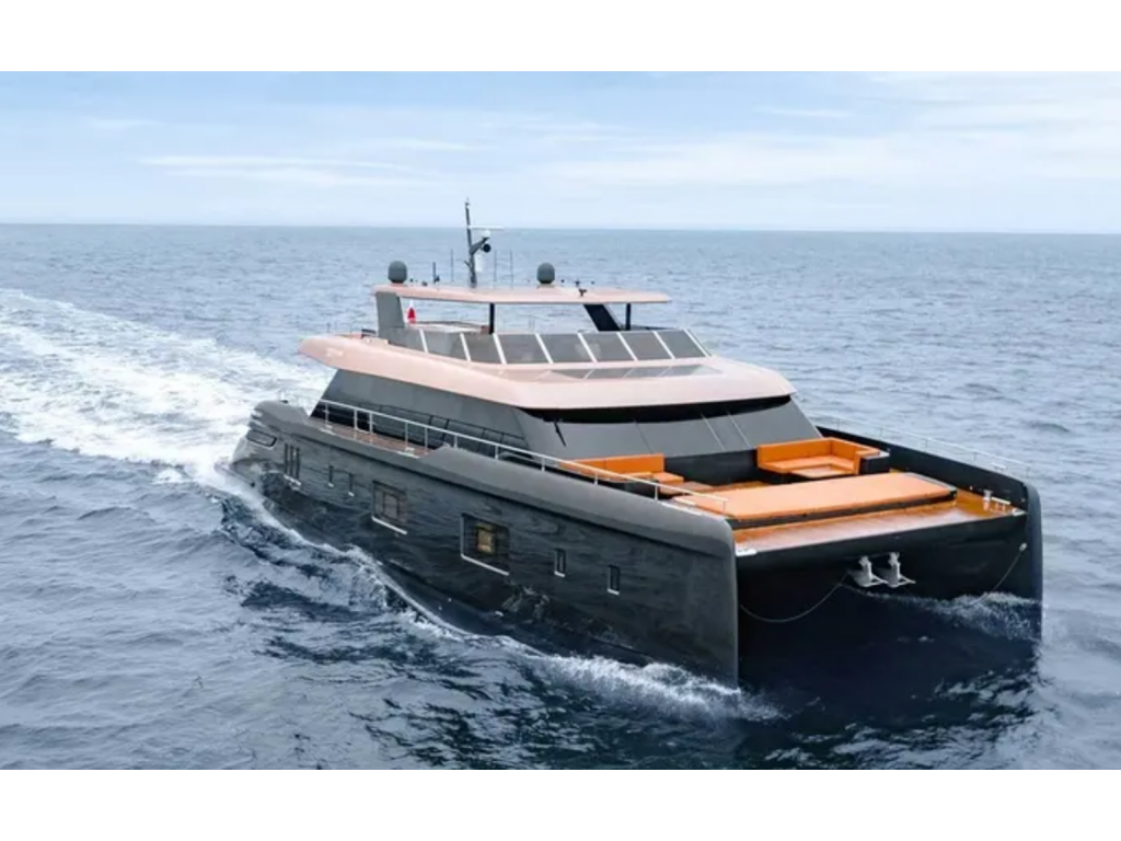 เรือยอทช์ Yachts สำหรับตกปลาสุดหรู